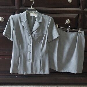 Scarlett Women's Dress Suit